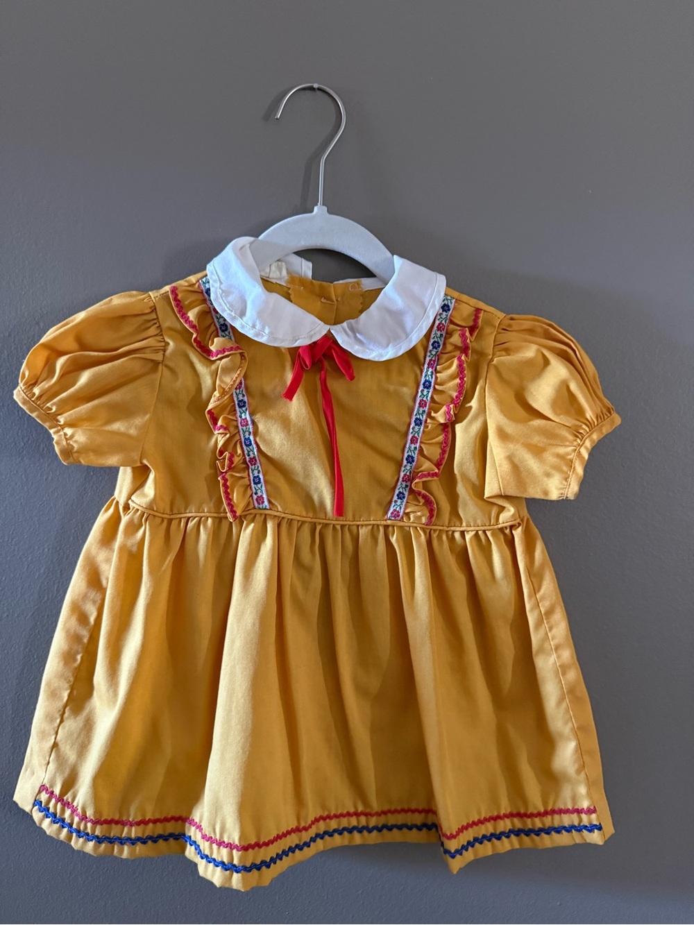 Children's Yellow Ruffle Collar Costume Dress with Red Bow